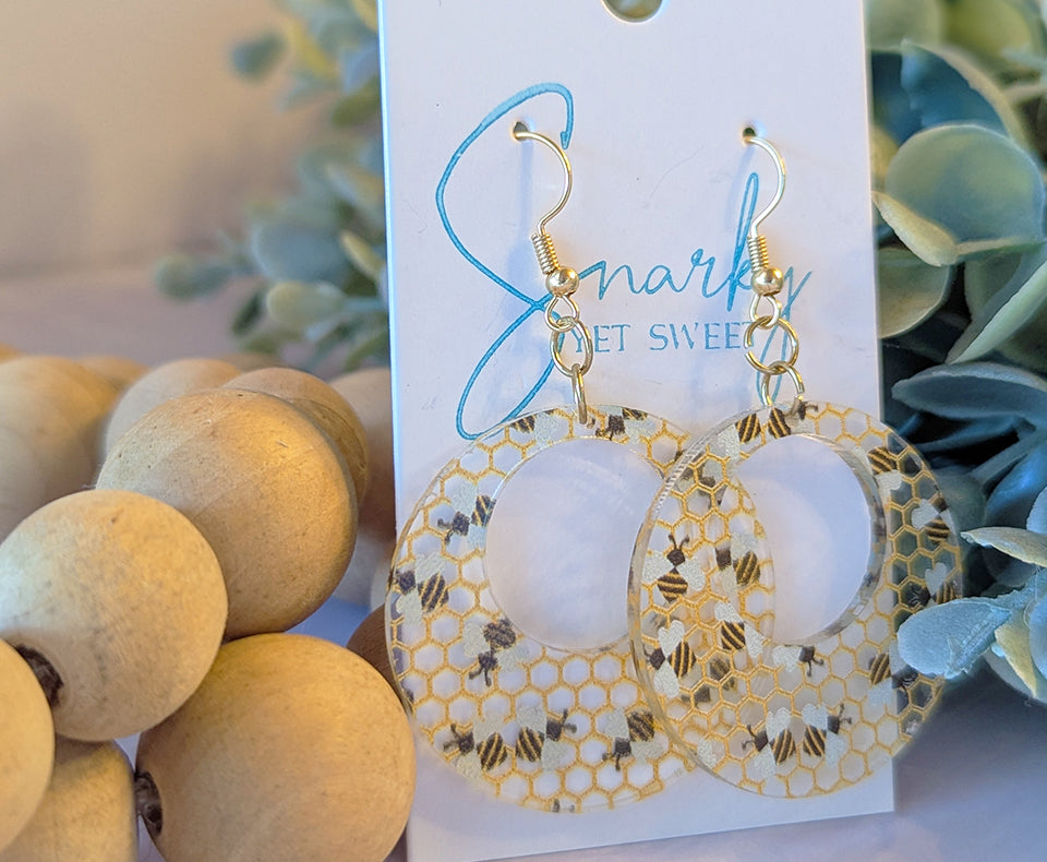 Bee earring, Spring earrings, acrylic earrings, printed earrings, bee gifts, lightweight earrings, everyday earring, bee honeycomb