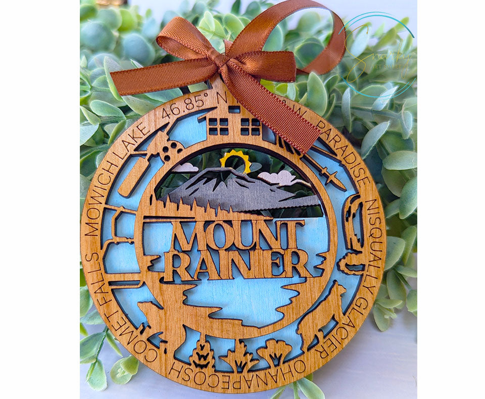 Mount Rainier national park ornament