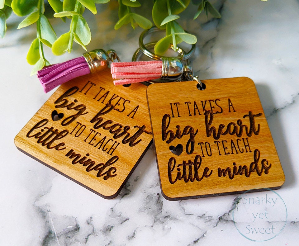 Teacher keychains, It takes a big heart to teach little minds, teacher gift, teacher gift end of year, teacher appreciation gift