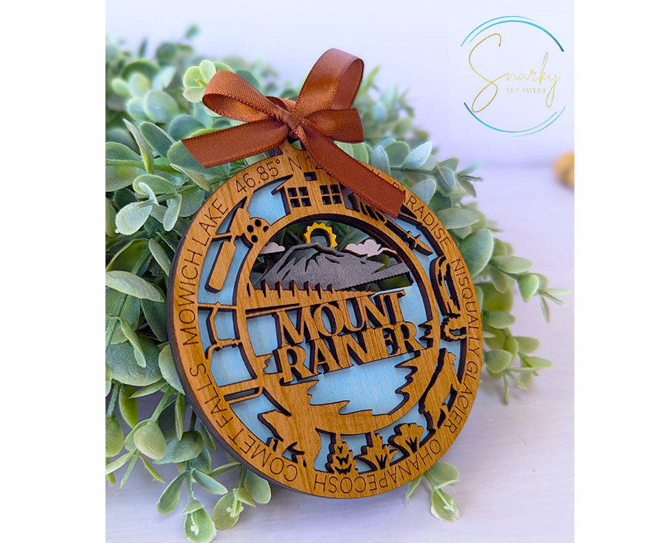 Mount Rainier national park ornament
